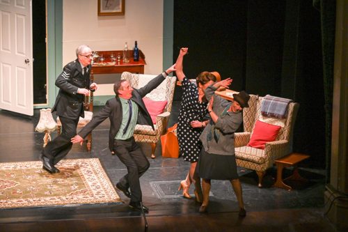 Cast members of ‘Ministry of Science Live on theatre stage