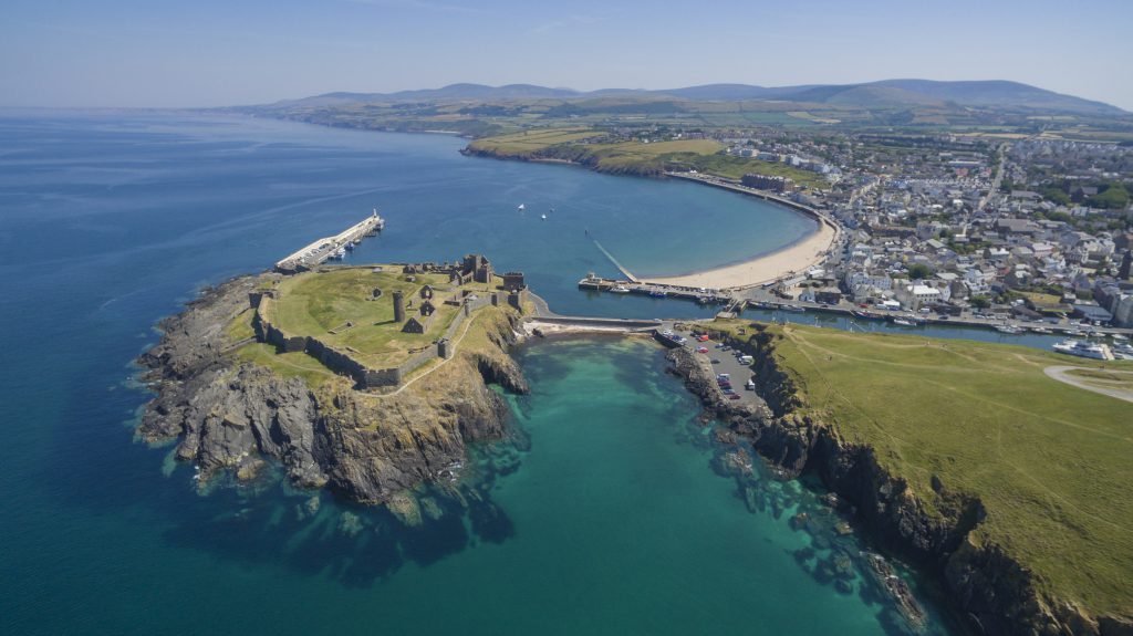 An aerial shot of the imposing Peel Castle on a sunny day.